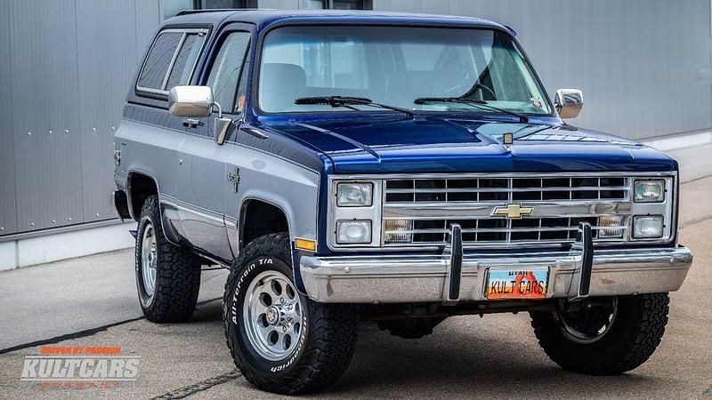Blau Gebraucht 1985 Chevrolet Silverado SUV | 44.900 € - Bild 1/4