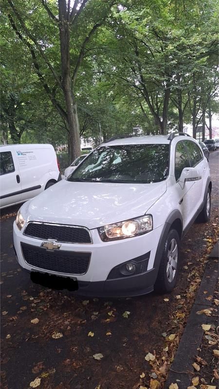 Weiß Gebraucht 2013 Chevrolet Captiva SUV | 4.900 € (Superpreis) - Bild 1/4