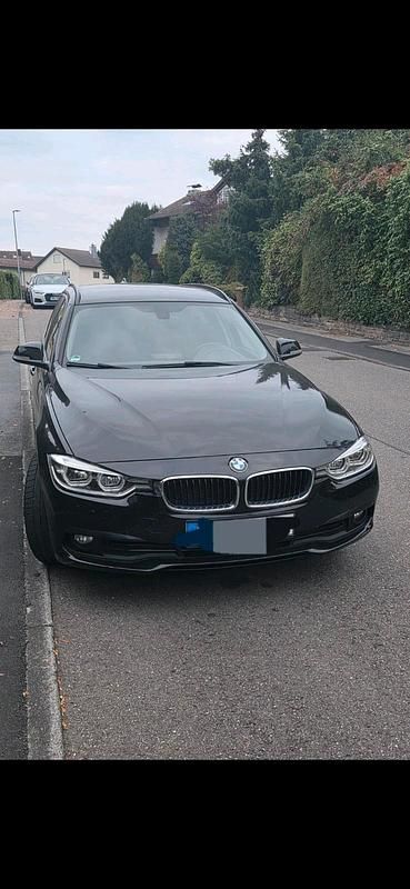 Schwarz Gebraucht 2016 BMW 318 Kombi | 13.499 € (Fairer Preis) - Bild 1/4