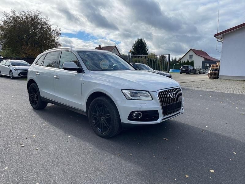 Gletscherweiss Gebraucht 2017 Audi Q5 S-line plus SUV | 14.700 € (Superpreis) - Bild 1/4