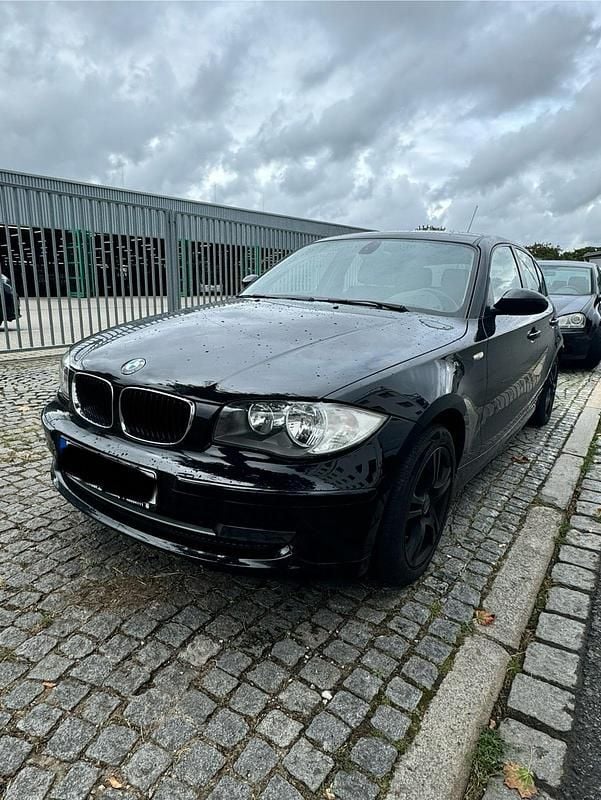 Schwarz Gebraucht 2008 BMW 116 Kleinwagen | 1.900 € - Bild 1/4