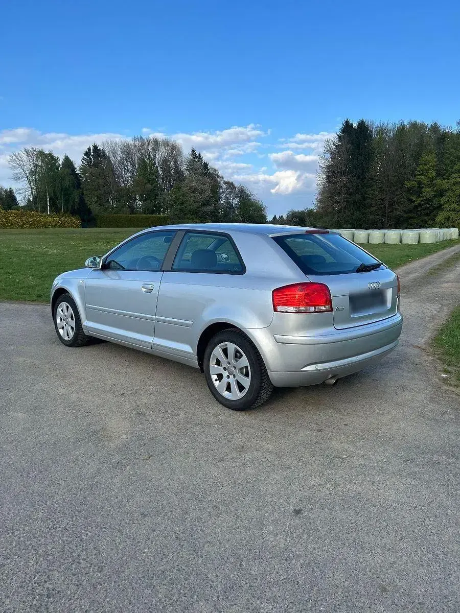 Gebraucht Audi A3 102 PS (75 kW) 2005 Silber Kleinwagen