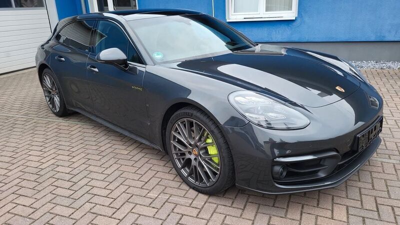 Grau Gebraucht 2023 Porsche Panamera S E-Hybrid Platinum Edition Limousine | 99.900 € (Teuer) - Bild 1/4