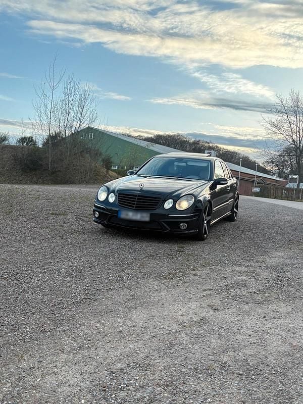 Second-hand Mercedes E320 AMG 2003 Negru Berlinǎ