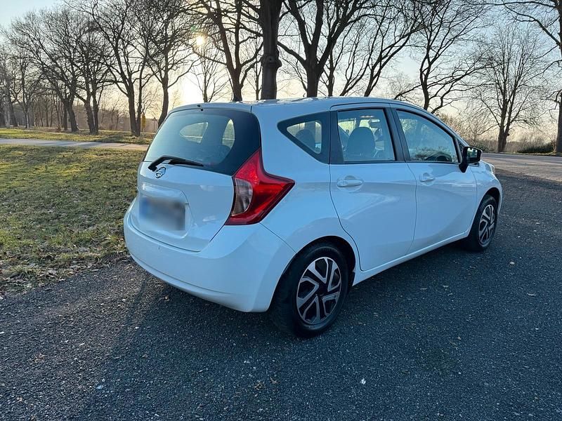 Gebraucht Nissan Note 80 PS (58 kW) 2015 Weiß Kleinwagen