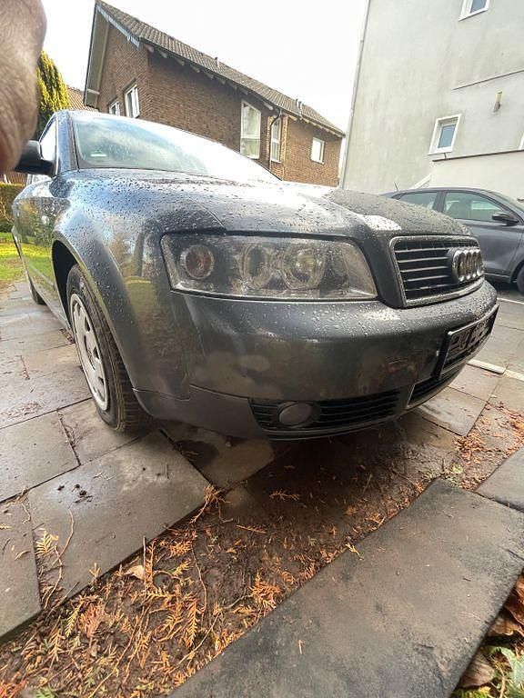 Gebraucht Audi A4 131 PS (96 kW) 2001 Grau Limousine
