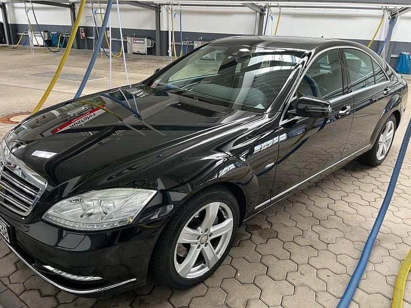 Gebraucht Mercedes S350 258 PS (189 kW) 2012 Schwarz Limousine