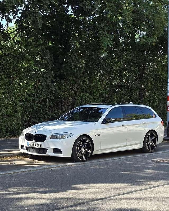 Weiß Gebraucht 2013 BMW M550 Limousine | 15.900 € (Guter Preis) - Bild 1/4