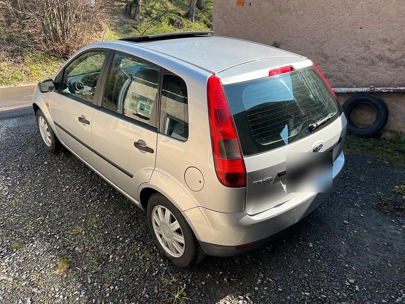 Gebraucht Ford Fiesta 80 PS (58 kW) 2002 Silber Kleinwagen