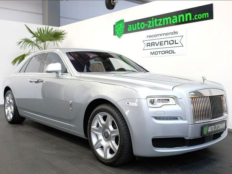 Silber Gebraucht 2015 Rolls Royce Ghost Limousine | 119.990 € (Teuer) - Bild 1/4