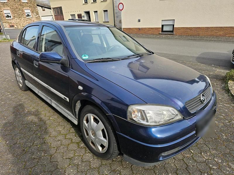 Gebraucht Opel Astra 101 PS (74 kW) 2001 Blau Limousine