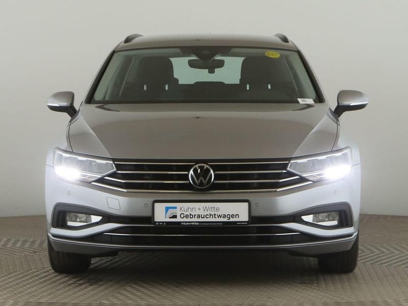 Gebraucht VW Passat Business 150 PS (110 kW) 2021 Pyritsilber metallic Kombi
