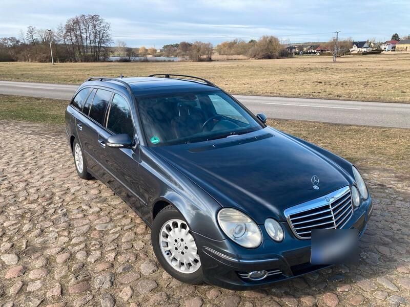Grau Gebraucht 2008 Mercedes E230 Kombi | 5.900 € (Guter Preis) - Bild 1/4