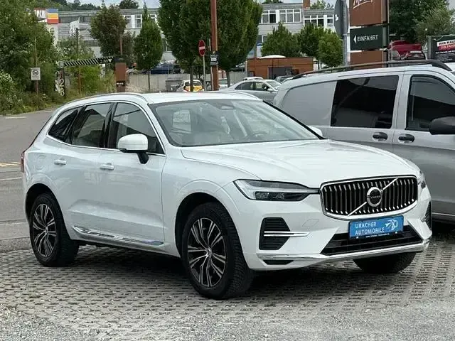 Gebraucht Volvo XC60 Inscription 197 PS (144 kW) 2022 Weiß SUV