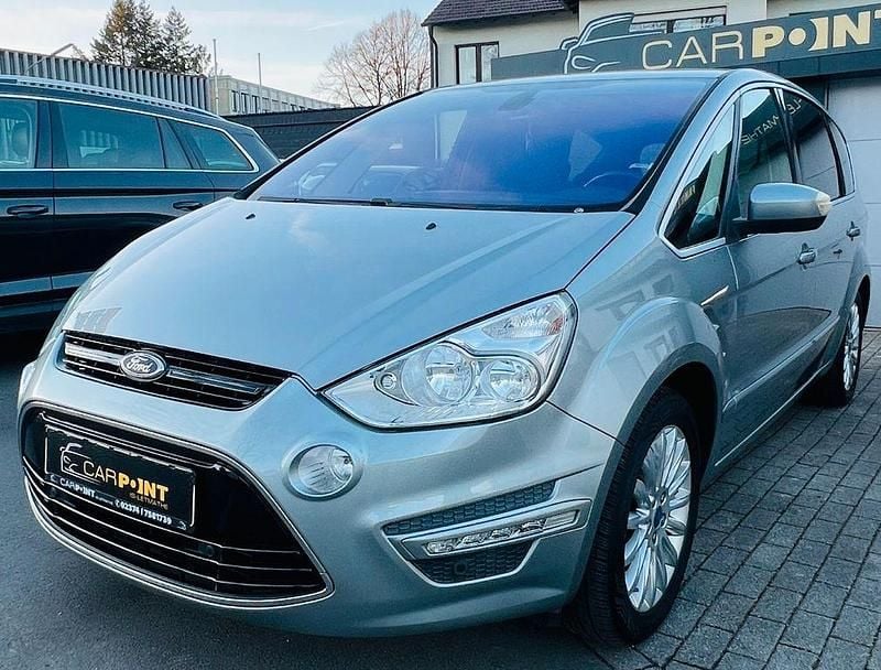 Gebraucht Ford S-MAX Titanium 163 PS (119 kW) 2013 Grau Van / Kleinbus