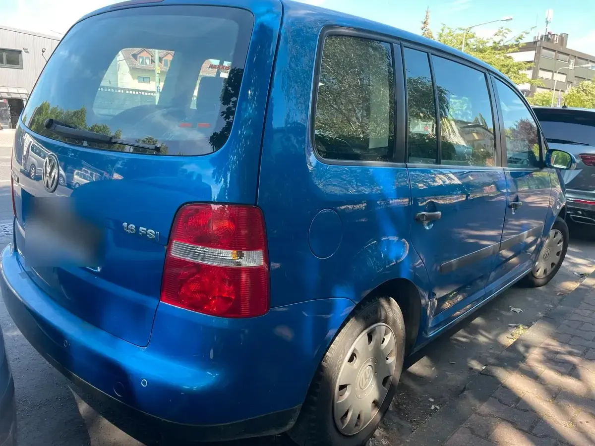 Gebraucht VW Touran 116 PS (85 kW) 2004 Blau Van / Kleinbus