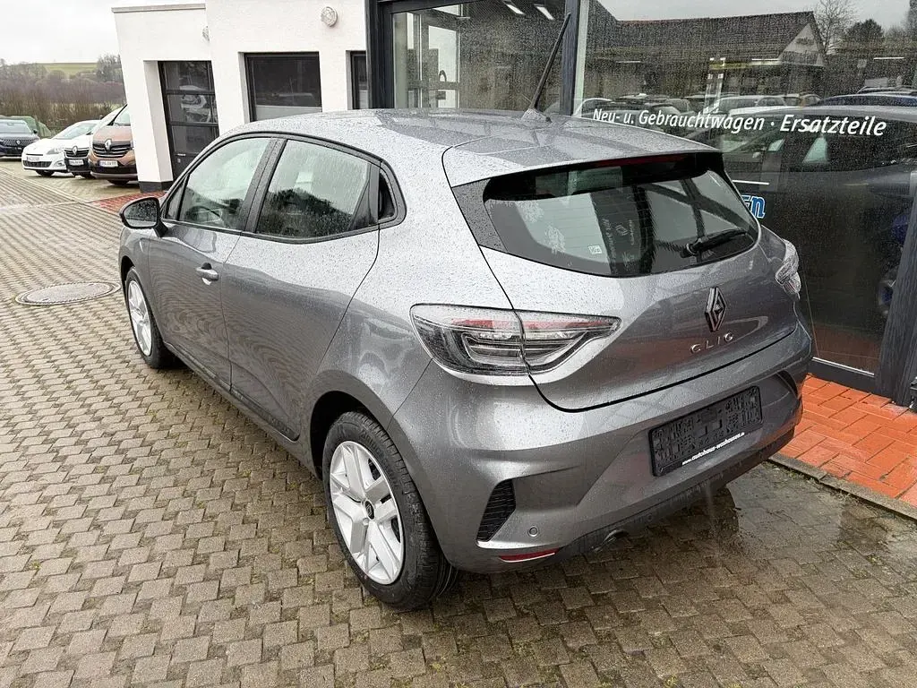 Nowe Renault Clio V Evolution 91 KM (66 kW) 2025 Szary Sedan/Limuzyna