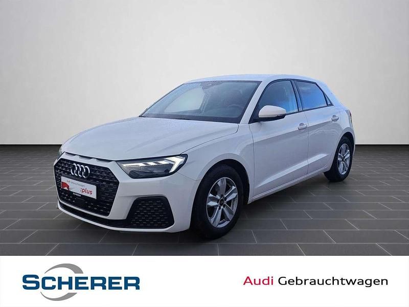 Cortinaweiß Gebraucht 2022 Audi A1 Limousine | 20.790 € (Guter Preis) - Bild 1/4