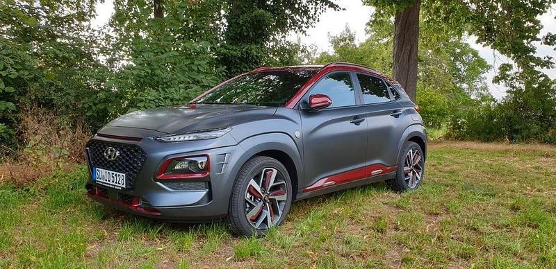 Grau Gebraucht 2019 Hyundai Kona Edition SUV | 22.500 € (Etwas zu teuer) - Bild 1/1