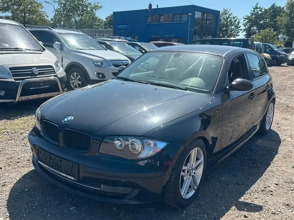 Gebraucht BMW 118 143 PS (105 kW) 2009 Schwarz Kleinwagen