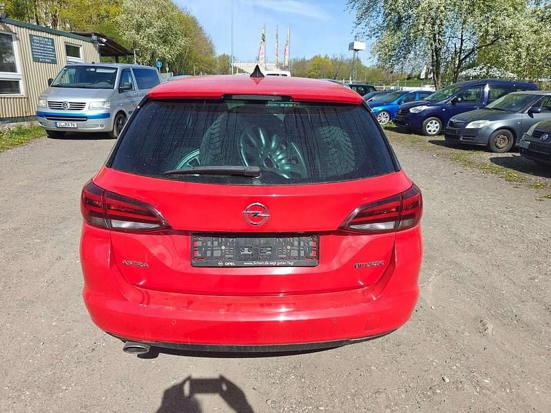 Gebraucht Opel Astra Dynamic 160 PS (117 kW) 2016 Power rot/traffic red ral3020 Kombi