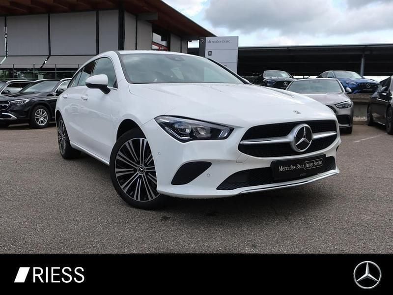 Unilack polarweiß Gebraucht 2021 Mercedes CLA250e Shooting Brake Progressive Kombi | 24.740 € (Superpreis) - Bild 1/4