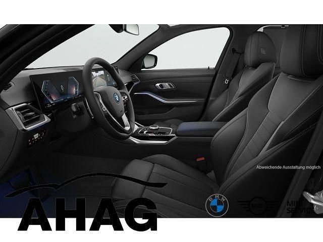 Gebraucht BMW 320e Sport Line 204 PS (150 kW) 2023 Schwarz Kombi