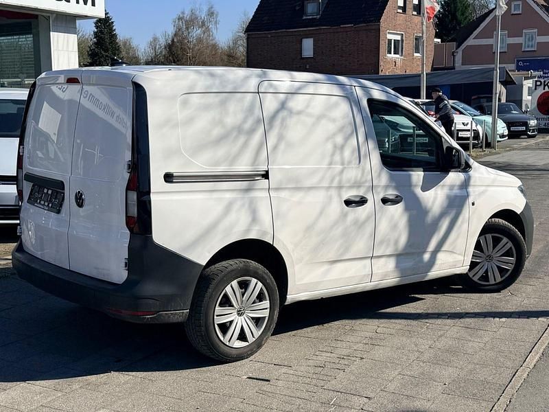 Gebraucht VW Caddy 75 PS (55 kW) 2021 Weiß Van / Kleinbus