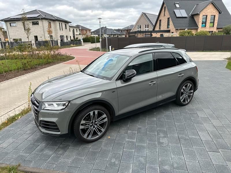 Grau Gebraucht 2018 Audi SQ5 Ambiente SUV | 32.999 € (Etwas zu teuer) - Bild 1/4