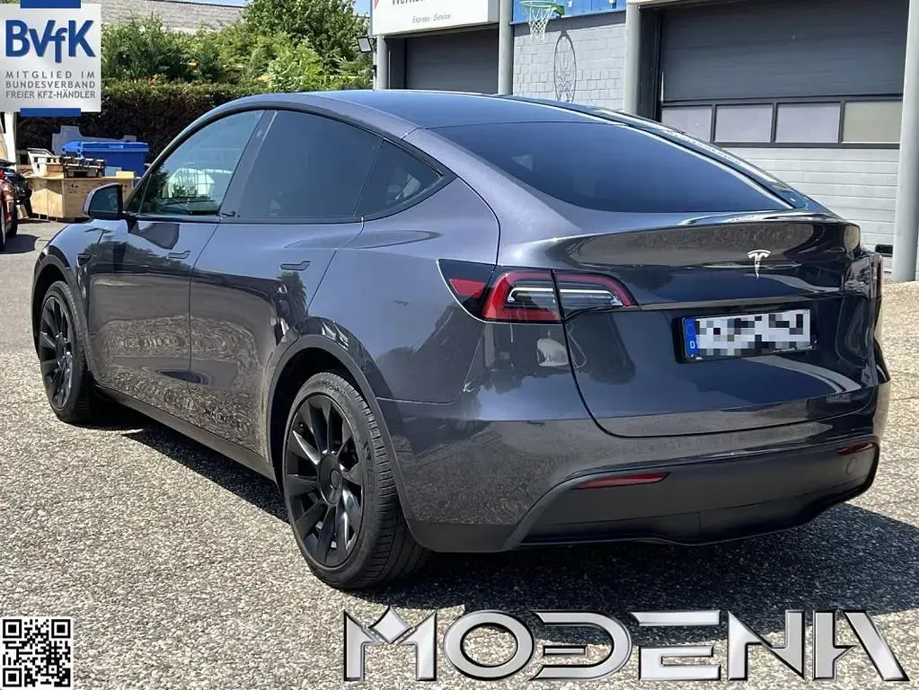 Gebraucht Tesla Model Y Standard Range 255 kW (347 PS) 2023 Grau SUV
