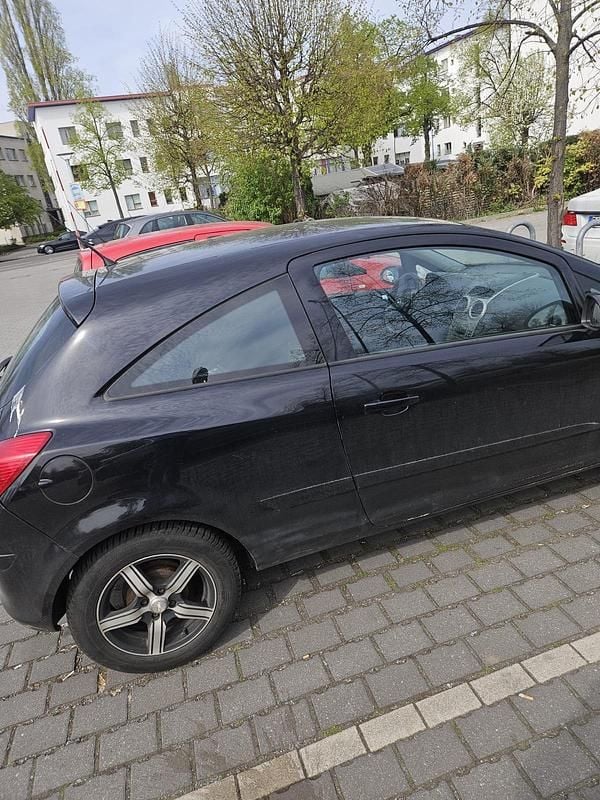 Second-hand Opel Corsa 90 CP (66 kW) 2007 Negru Hatchback