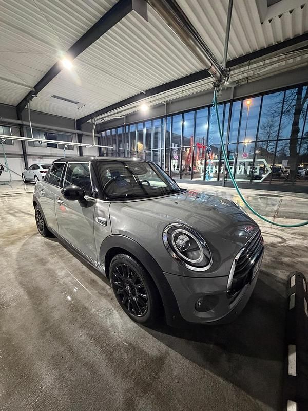Gebraucht Mini Cooper 136 PS (100 kW) 2019 Grau Kleinwagen
