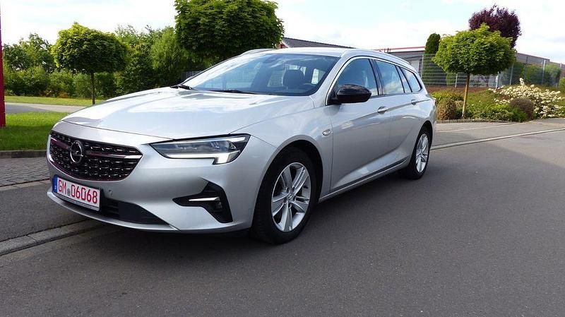 Silber Gebraucht 2021 Opel Insignia Business Kombi | 11.990 € (Fairer Preis) - Bild 1/4