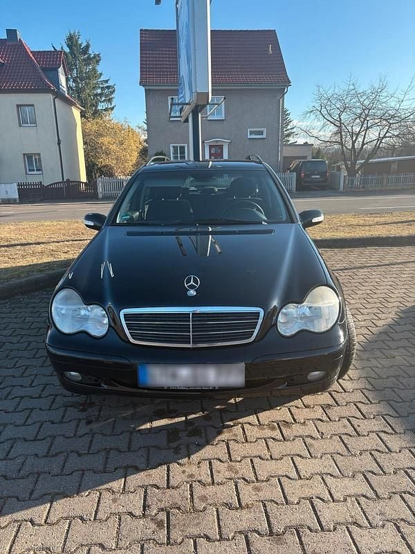 Gebraucht Mercedes C180 143 PS (105 kW) 2003 Schwarz Kombi