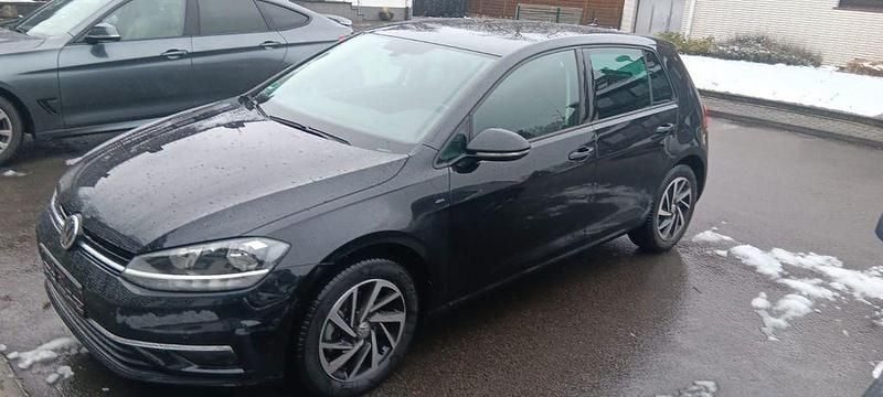 Schwarz Gebraucht 2018 VW Golf Join Limousine | 16.800 € (Superpreis) - Bild 1/4