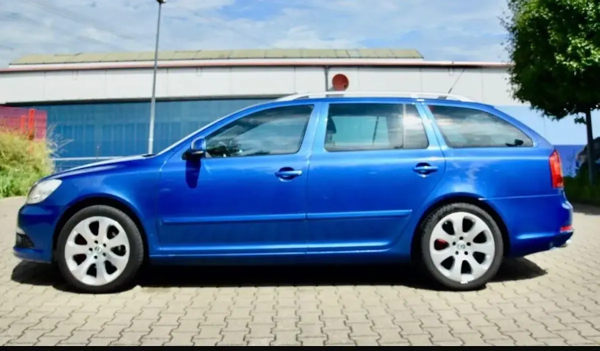 Gebraucht Skoda Octavia RS 200 PS (147 kW) 2010 Blau Kombi