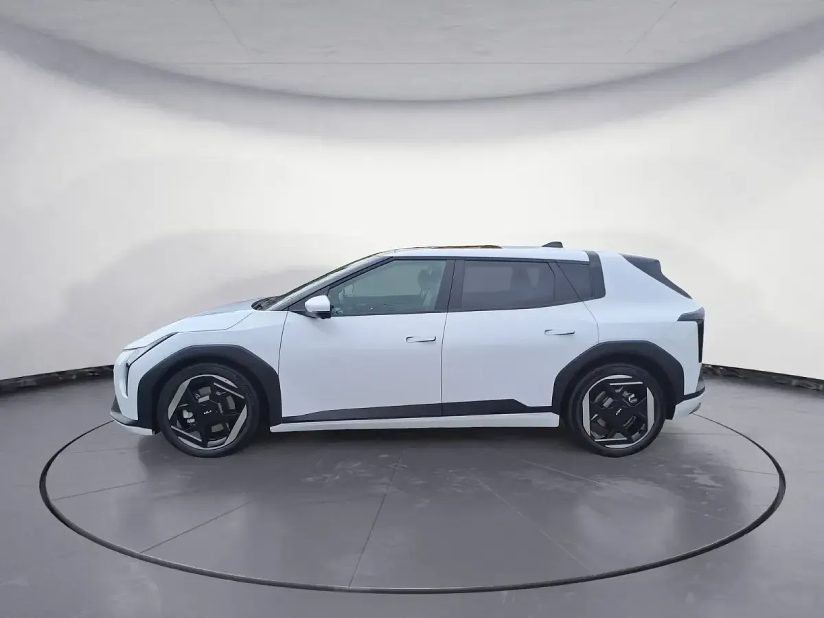 Second-hand Kia EV4 Earth 150 kW (204 CP) 2025 Hatchback