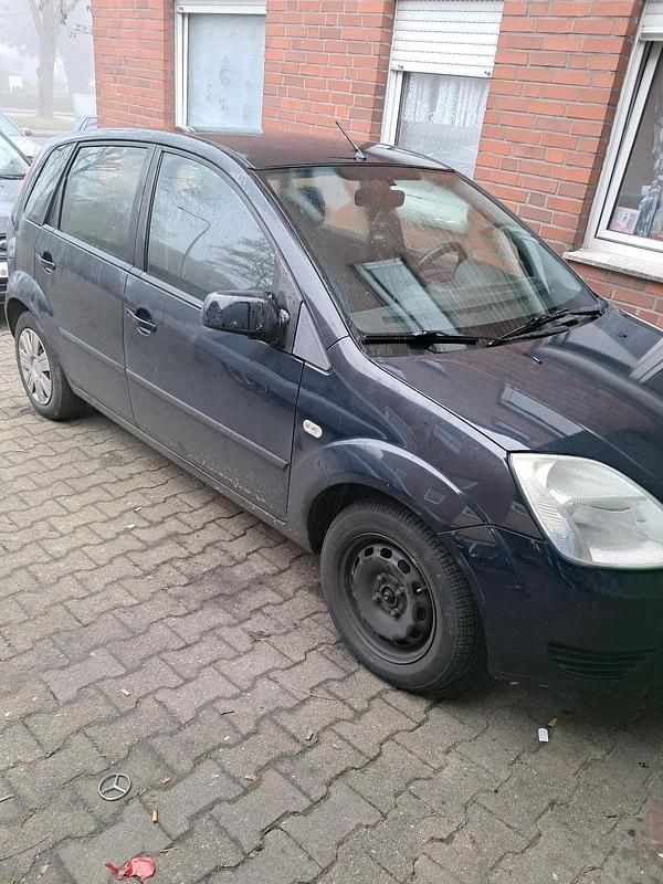 Blau Gebraucht 2005 Ford Fiesta Kleinwagen | 599 € (Superpreis) - Bild 1/4