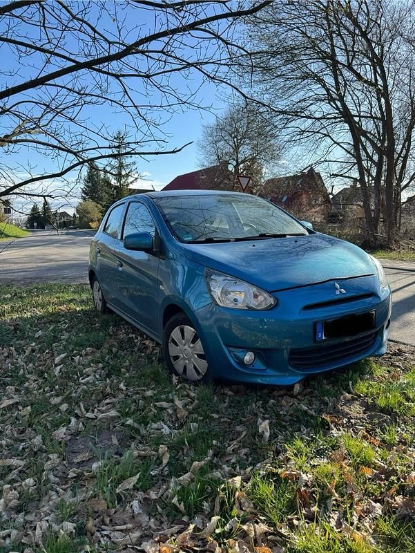 Blau Gebraucht 2016 Mitsubishi Space Star Kleinwagen | 3.100 € - Bild 1/4