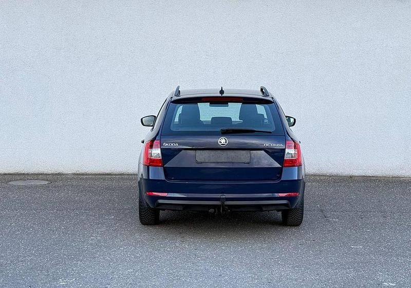 Gebraucht Skoda Octavia Active 116 PS (85 kW) 2018 Blau Kombi