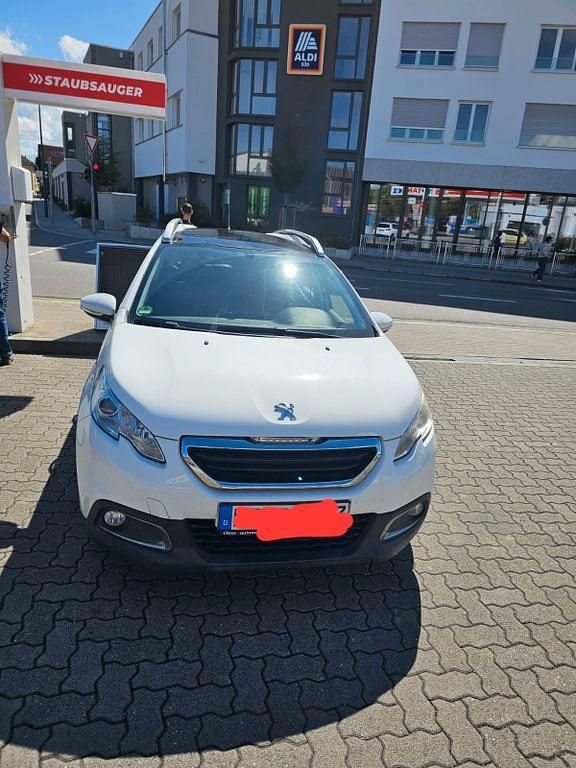 Gebraucht Peugeot 2008 Active 120 PS (88 kW) 2013 Weiß SUV