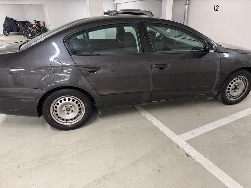 Gebraucht VW Passat 144 PS (105 kW) 2007 Braun Limousine