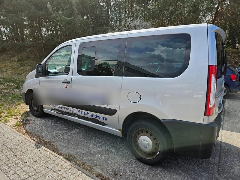 Silber Gebraucht 2008 Fiat Scudo Van / Kleinbus | 2.200 € (Fairer Preis) - Bild 1/4