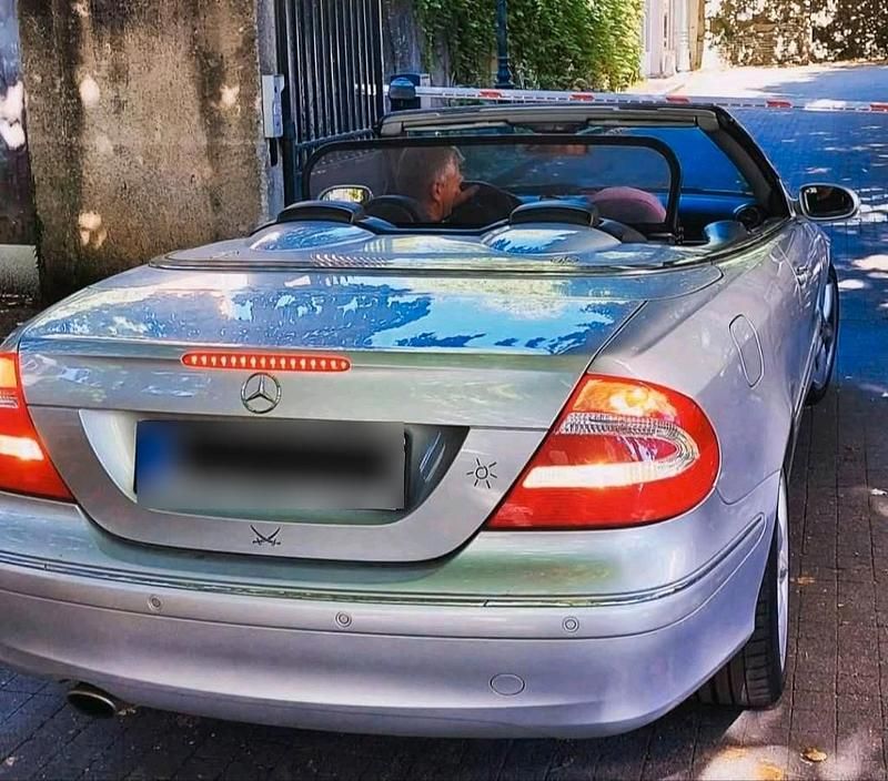 Gebraucht Mercedes CLK240 Avantgarde 170 PS (125 kW) 2004 Silber Cabrio