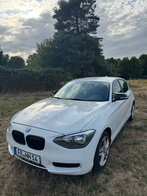 Gebraucht BMW 116 Sport Line 136 PS (100 kW) 2012 Weiß Kleinwagen