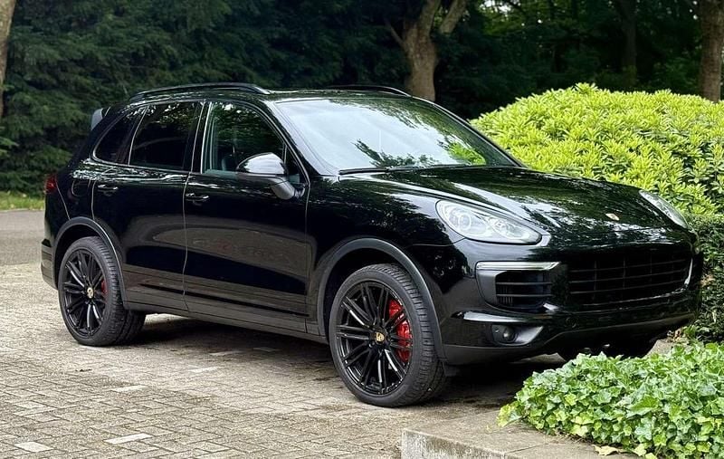 Schwarz Gebraucht 2015 Porsche Cayenne SUV | 24.500 € (Fairer Preis) - Bild 1/4