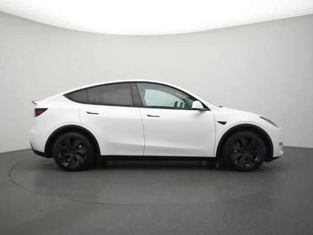 Gebraucht Tesla Model Y 255 kW (347 PS) 2023 Weiss SUV