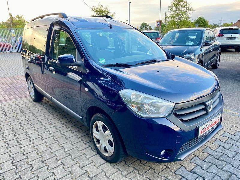Blau Gebraucht 2014 Dacia Dokker Lauréate Van | 7.800 € (Fairer Preis) - Bild 1/4