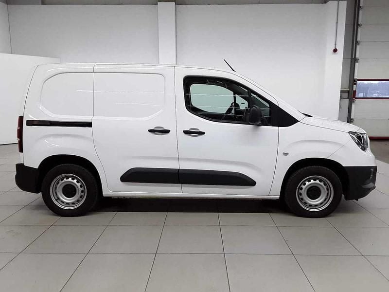 Gebraucht Opel Combo Selection 110 PS (80 kW) 2021 Jade weiß Van / Kleinbus