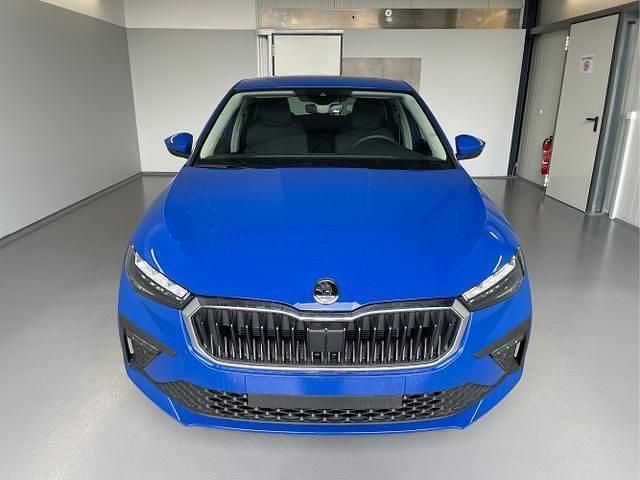 Neu Skoda Scala Selection 116 PS (85 kW) 2025 [k4k4] energy blau Kleinwagen